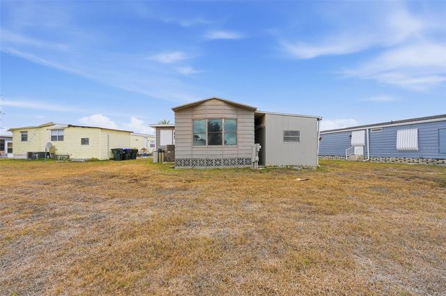 5705 HOLIDAY PARK BOULEVARD, North Port, FL 34287