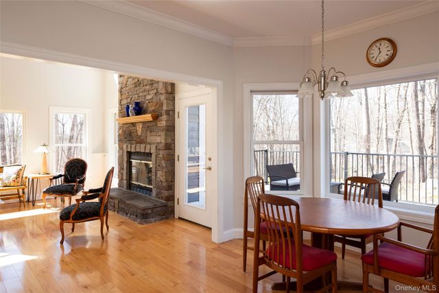 35 Peacock Road, Rhinebeck, NY 12572