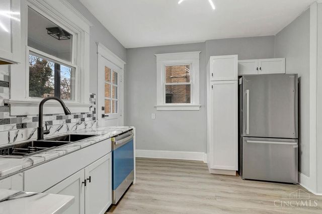 1227 Carolina Avenue, Cincinnati, OH 45237