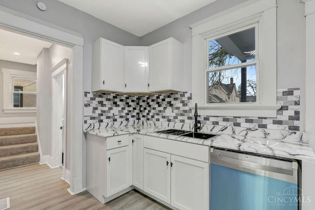 1227 Carolina Avenue, Cincinnati, OH 45237