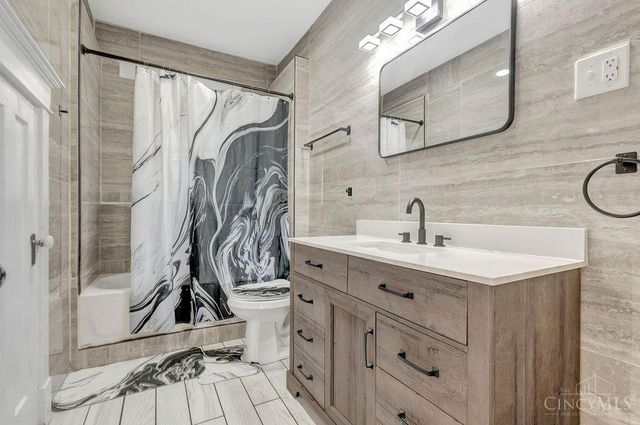 1227 Carolina Avenue, Cincinnati, OH 45237