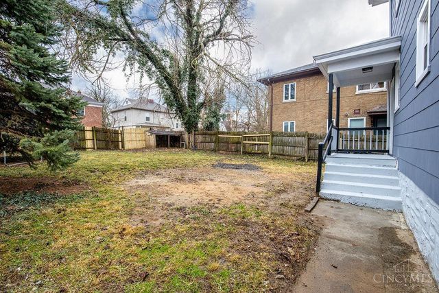 1227 Carolina Avenue, Cincinnati, OH 45237