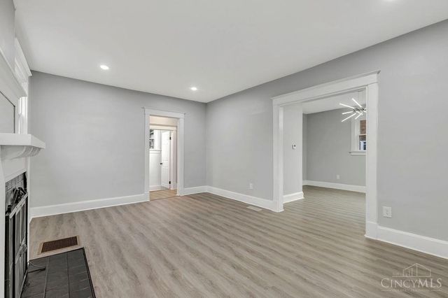 1227 Carolina Avenue, Cincinnati, OH 45237