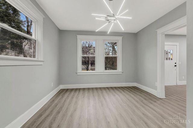 1227 Carolina Avenue, Cincinnati, OH 45237