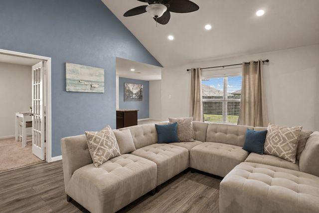1619 White Mountain Way, Princeton, TX 75407
