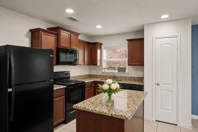 1619 White Mountain Way, Princeton, TX 75407