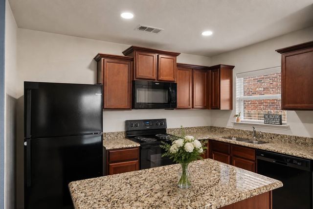 1619 White Mountain Way, Princeton, TX 75407