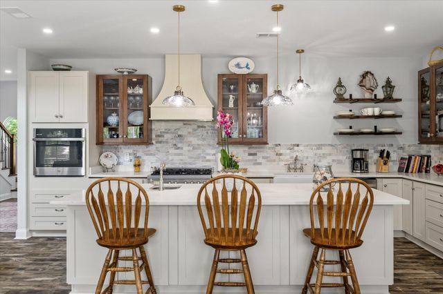 6876 Hyde Farm Road, Ravenel, SC 29470