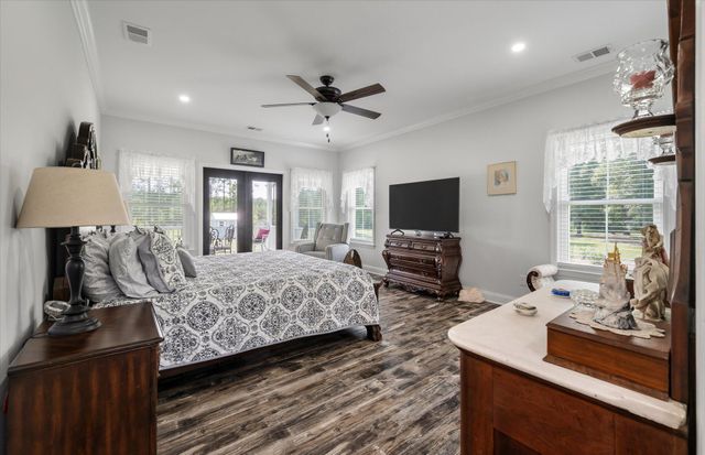 6876 Hyde Farm Road, Ravenel, SC 29470