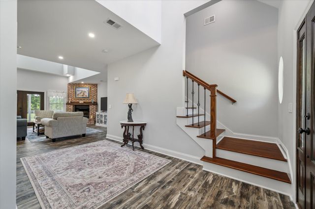 6876 Hyde Farm Road, Ravenel, SC 29470