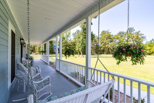 6876 Hyde Farm Road, Ravenel, SC 29470