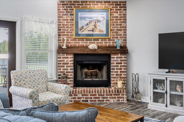 6876 Hyde Farm Road, Ravenel, SC 29470