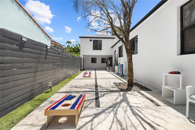 52 NE 47th St, Miami, FL 33137