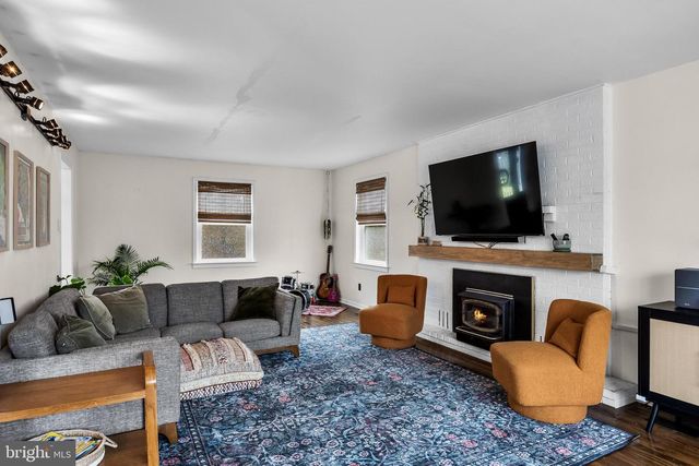 42 MOCKINGBIRD WAY, Medford, NJ 08055