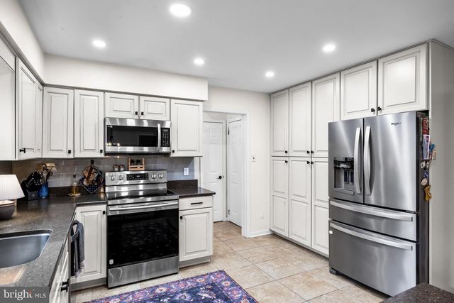 42 MOCKINGBIRD WAY, Medford, NJ 08055