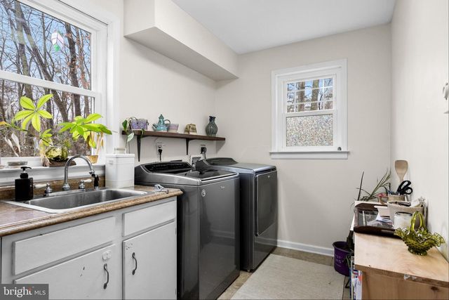 42 MOCKINGBIRD WAY, Medford, NJ 08055