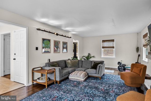 42 MOCKINGBIRD WAY, Medford, NJ 08055