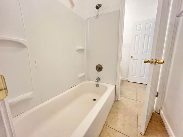 4601 Carlisle Boulevard NE APT D11, Albuquerque, NM 87109