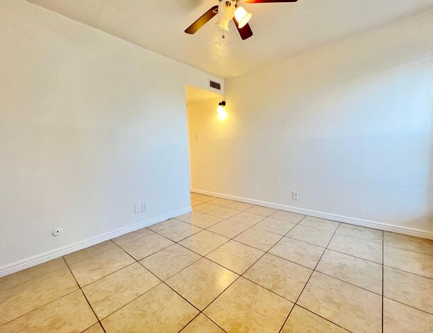4601 Carlisle Boulevard NE APT D11, Albuquerque, NM 87109