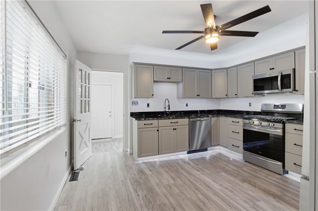 2422 Salisbury Street, South Side, PA 15210