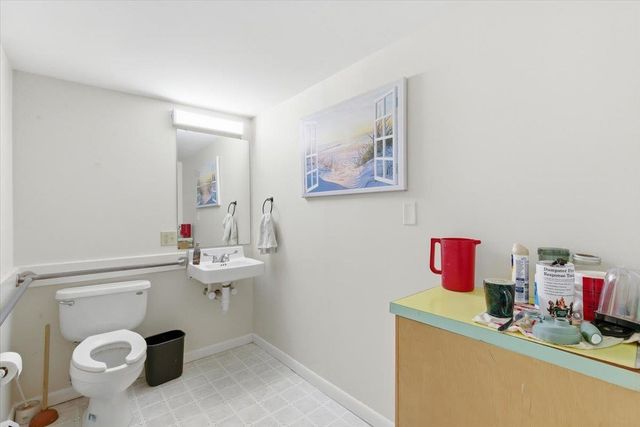 136 North Street, Bennington, VT 05201