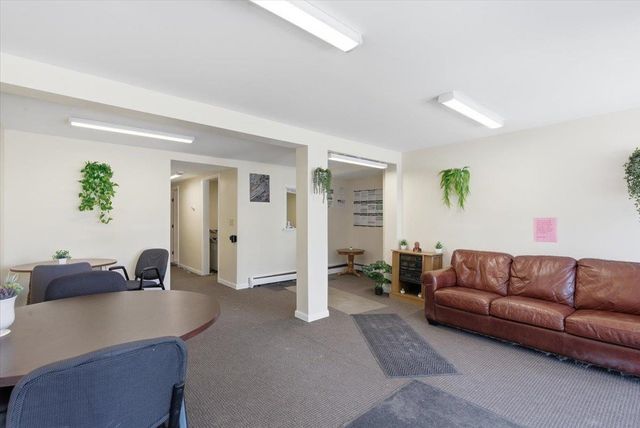 136 North Street, Bennington, VT 05201