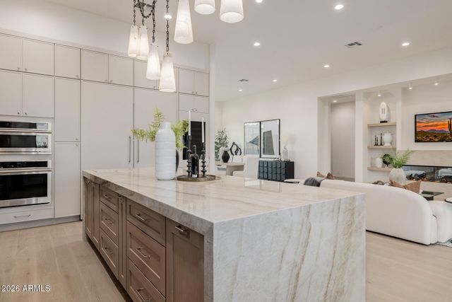 3301 E ELM Street, Phoenix, AZ 85018