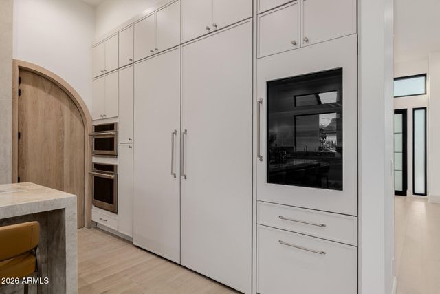 3301 E ELM Street, Phoenix, AZ 85018