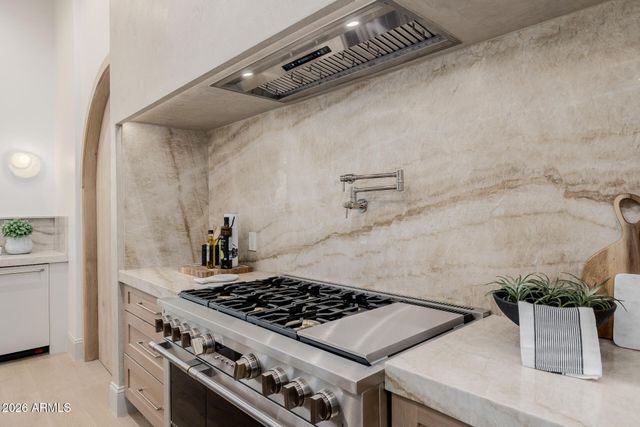 3301 E ELM Street, Phoenix, AZ 85018