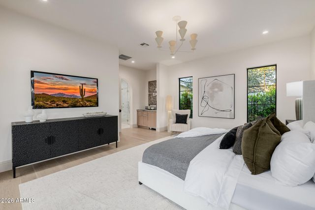 3301 E ELM Street, Phoenix, AZ 85018