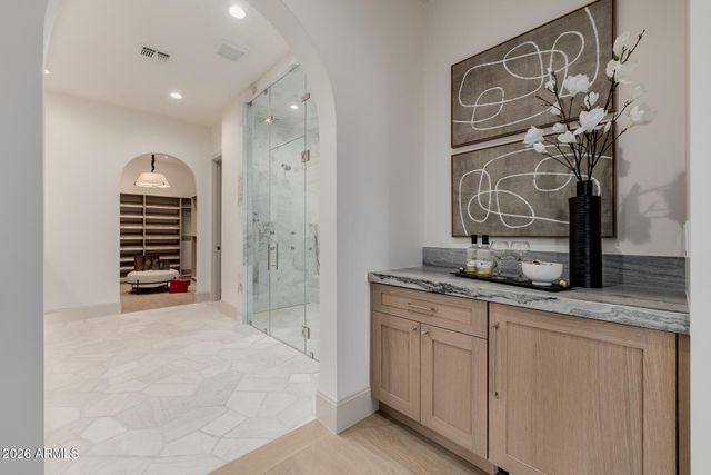 3301 E ELM Street, Phoenix, AZ 85018