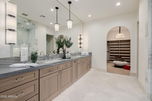3301 E ELM Street, Phoenix, AZ 85018