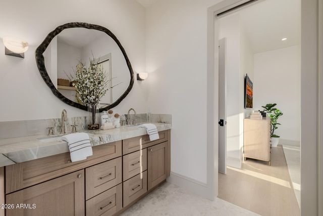3301 E ELM Street, Phoenix, AZ 85018
