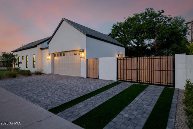 3301 E ELM Street, Phoenix, AZ 85018
