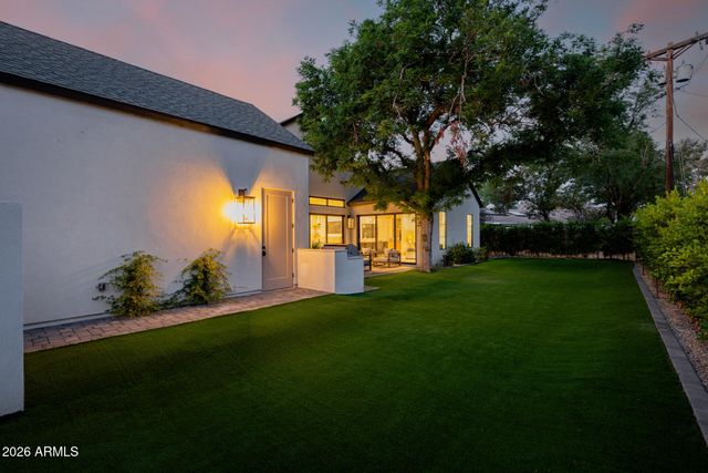 3301 E ELM Street, Phoenix, AZ 85018