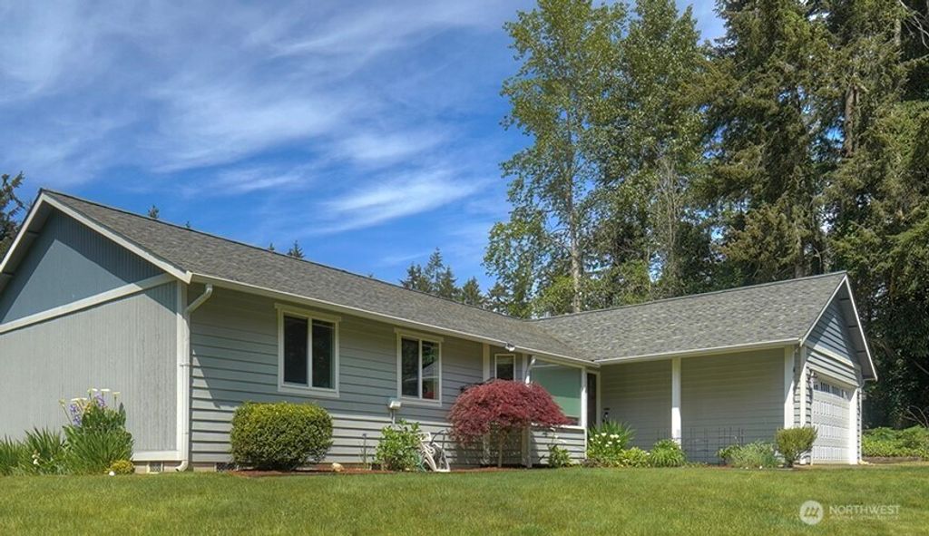 6703 Cortez Place NW, Bremerton, WA 98311
