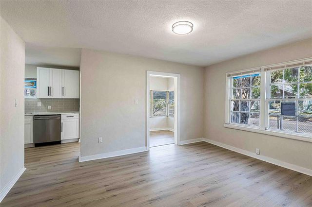 5104 N 15TH STREET, Tampa, FL 33610