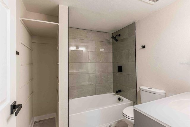 5104 N 15TH STREET, Tampa, FL 33610