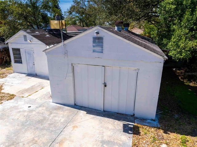 5104 N 15TH STREET, Tampa, FL 33610