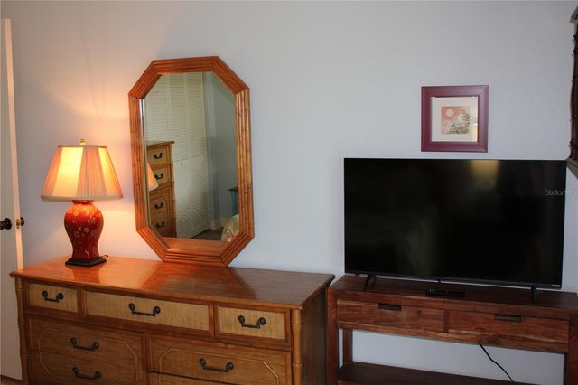 327 108TH STREET W 327, Bradenton, FL 34209