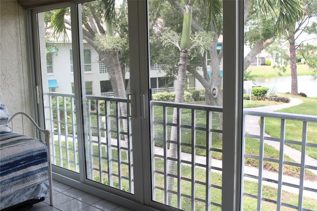 327 108TH STREET W 327, Bradenton, FL 34209
