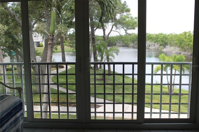 327 108TH STREET W 327, Bradenton, FL 34209