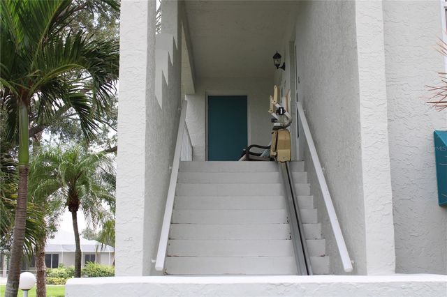 327 108TH STREET W 327, Bradenton, FL 34209