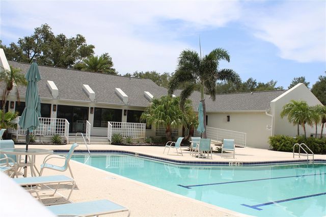 327 108TH STREET W 327, Bradenton, FL 34209