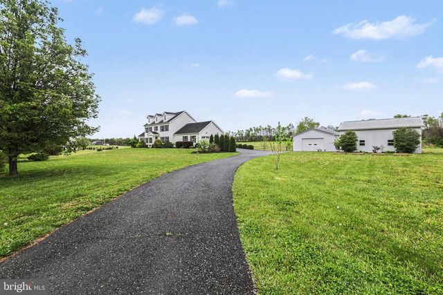 1227 W TRINDLE RD, Mechanicsburg, PA 17055