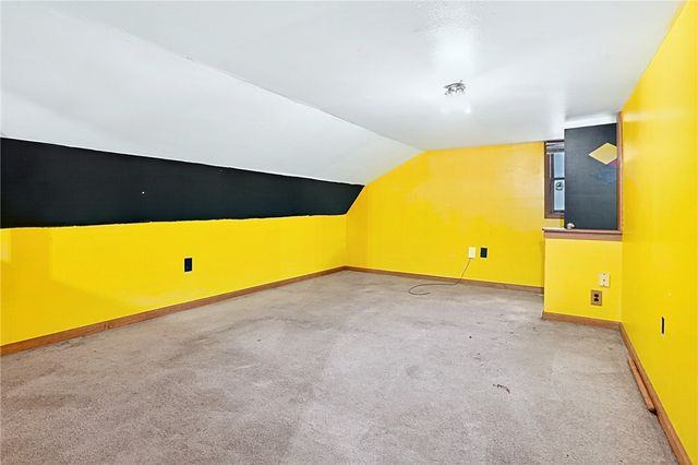 158 Renfrew Rd, Penn Twp, PA 16053