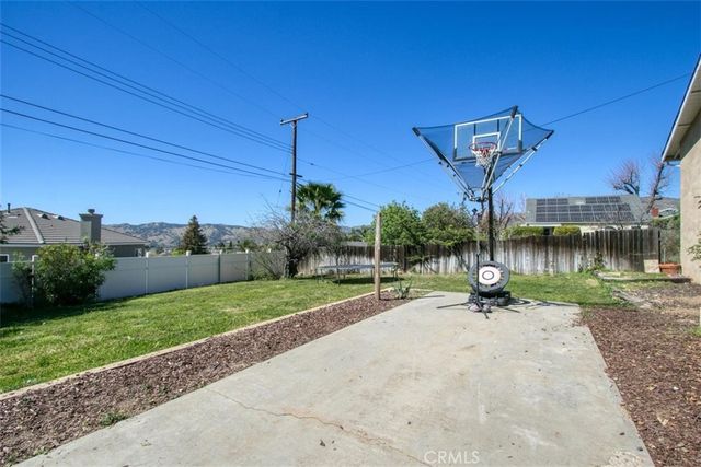 11758 Grant Street, Yucaipa, CA 92399