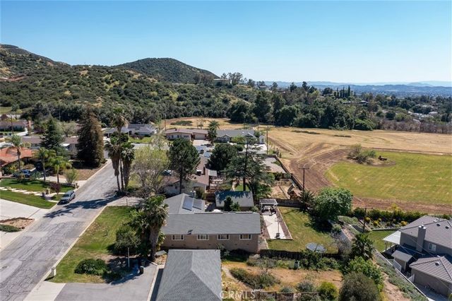 11758 Grant Street, Yucaipa, CA 92399