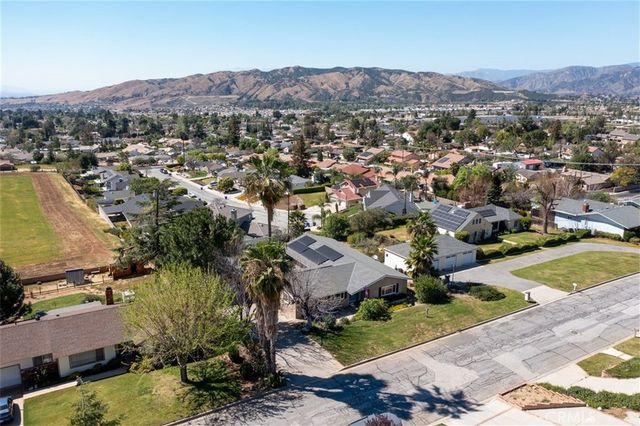 11758 Grant Street, Yucaipa, CA 92399