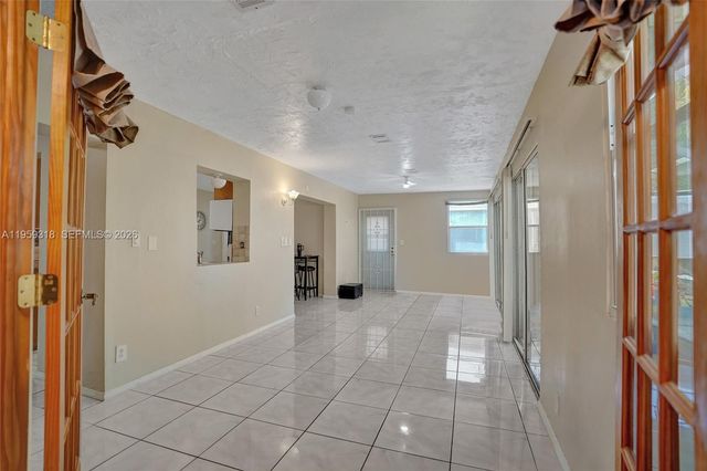 4927 NW 55th Ct, Tamarac, FL 33319